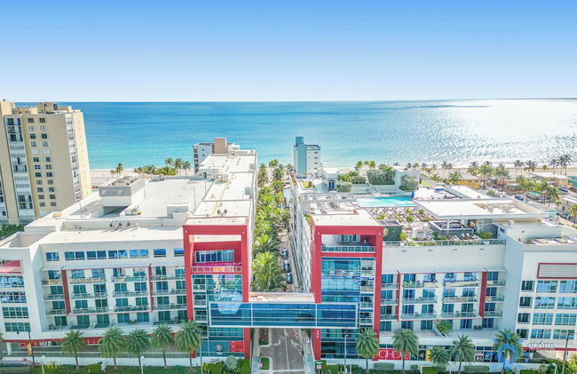 Costa Hollywood Beach - Foto 1
