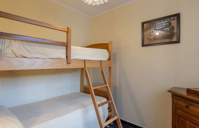 14 bedroom House in Prelà with swimming pool and garden - Photo 15