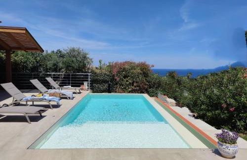 Panoramic Villa with Heated Pool & Whirlpool, WI-FI, Garden - Beach Side - 200mt from the sea - Foto 2