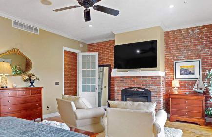 Luxury Downtown South Haven Condo With Rooftop Deck - Photo 37