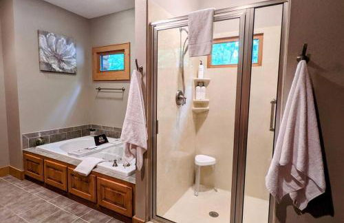 Serene Green - Views, Hot Tub, Skiing, Tubing, Gas Fireplace - Foto 22