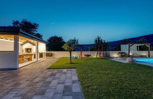 Villa Anja is a 4 bedroom villa with a 32 sqm heated pool near Imotski - Foto 35