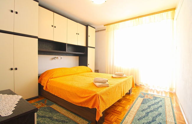 Apartment 1198 - Photo 4