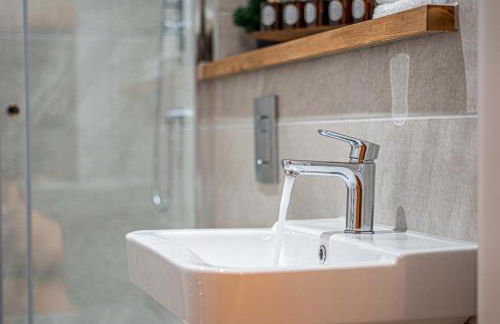 Luxury 2BR Penthouse-1, Private Terrace, City Center, Free Parking - Foto 31