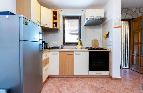 House Poljica with a pool - Foto 8