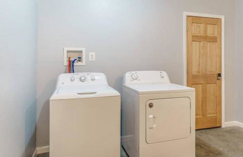 Mountain Views, Hot Tub, Firepit, dog friendly, EV connector - Foto 11