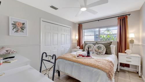 Magnificent Pool House in the Heart of Tampa - Sleeps 10 - Photo 4