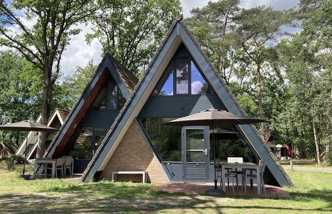 Family Bungalow by the Fen - Photo 31