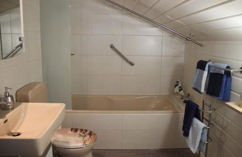 Villa Relax - Ferienwohnungen & Hallenbad & Relaxgarten - Foto 29