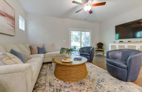 Townhome with Pool! 7 Mi to Ocean Isle Beach - Foto 6