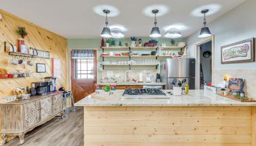 Less Than 1 Mi to Skiing Family-Friendly Red River Haven - Foto 2