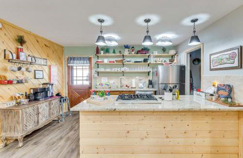 Less Than 1 Mi to Skiing Family-Friendly Red River Haven - Foto 2