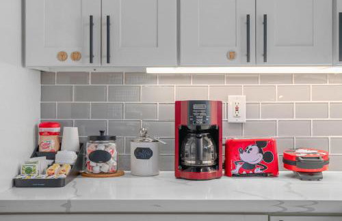 Mickeys House by OC Adventure Homes - Photo 15