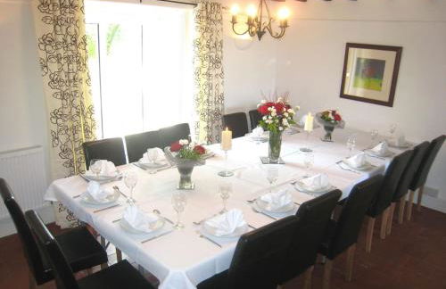 Arden Hill Farmhouse - Hot Tub, Snooker Table, Sleeps 16 - Foto 4