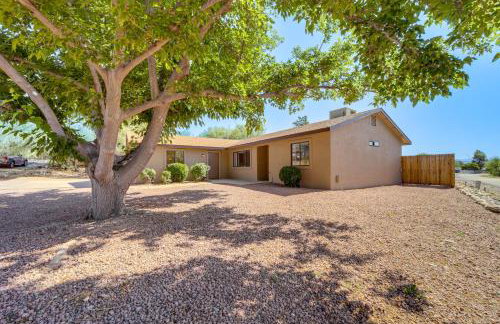 3 Mi to Old Town Cottonwood Sunny Home with BBQ - Foto 27