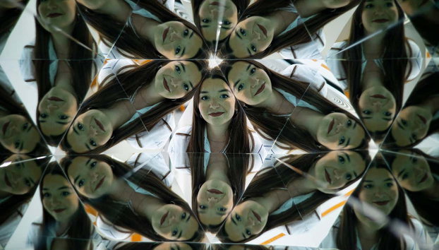 Entrada al Museo de las Ilusiones de Sevilla - Foto 3, Reflejo amplificado en el Museo de las Ilusiones de Sevilla