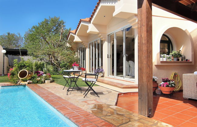 Oasis Pool House by GHH - Photo 23