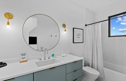 New 6 BR, 4.5B, Pool, Hot Tub, Cold Plunges, Outdoor Sauna, Bar, 9 TVs - Foto 30