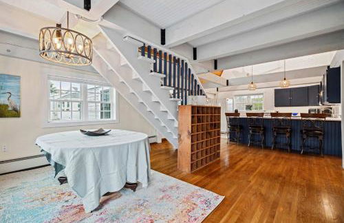 Beach Plum Cottage Steps to Beach Loft AC - Foto 7