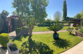 Radfahrer Oase in Hameln direkt am Weser Radweg - Foto 25