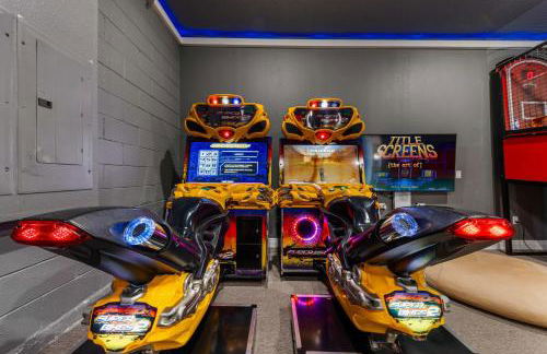 Happiest Home on Earth - Custom Pirate & Nature Bunks 8 King Suites Theater & Pool - Foto 36