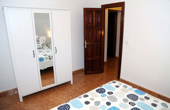 Villa Ana Apartments - Photo 9