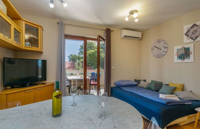 Classy and Modern Apartment With Terrace - Foto 10