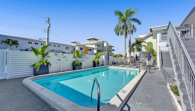 Waves on Desoto Lovely Studio 2 - Photo 2, Room