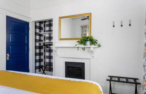 Urban Farmhouse-Sleeps 8 - Foto 24