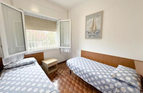 Intera casa, 100 m dal mare, grande giardino - Photo 6