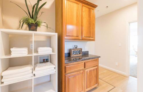 Steps to Beach and Amazing Ocean Views - Miramar Home - Foto 45