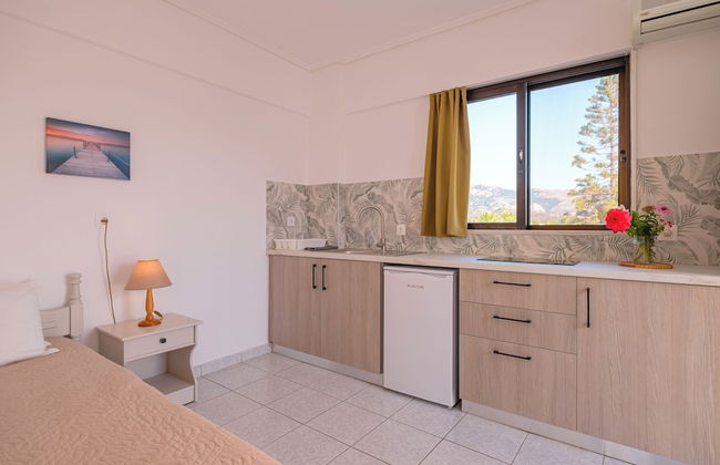 Anthia Apartments - Photo 15