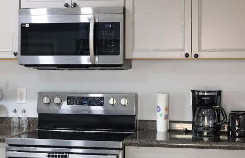 5 Min to Elon - In Unit Washer and Dryer - Fast Wi-Fi - Foto 10