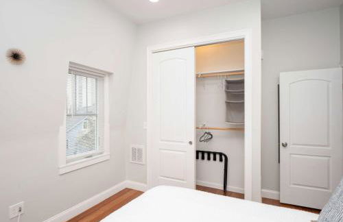 Jennifer's Penthouse Panoramic City Views w Deck - Foto 24