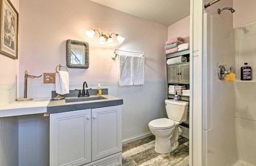 Honey House Cabin - A Quiet Countryside Retreat! - Foto 16