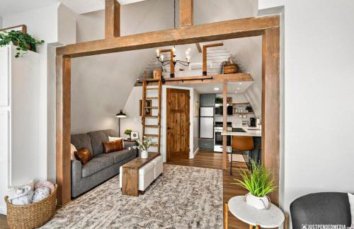 Hatcher Pass Lakeside Hideaway with Hot Tub! - Foto 25