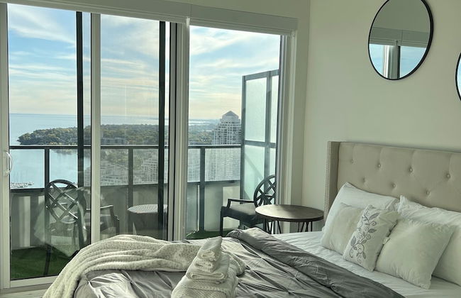 Adastay Suites Toronto - Photo 3