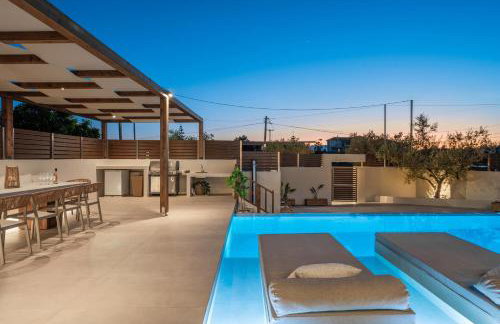 Cantouni Villa, Luxury 5BR Retreat with Pool & Jacuzzi Near Town by Villa Mana Gers - Photo 72