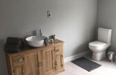 Pet-friendly - 2 Bedrooms Bungalow hot tub Parking - Foto 79