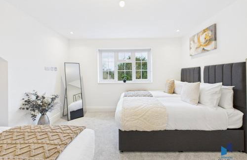 Luxurious 4-Bed Home, Sleeps 12, Free Parking - Foto 14