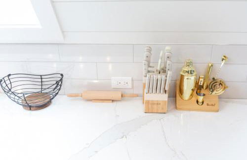 TreeTops Ayframe, Supersized AFrame on the River with Hot Tub - Foto 76