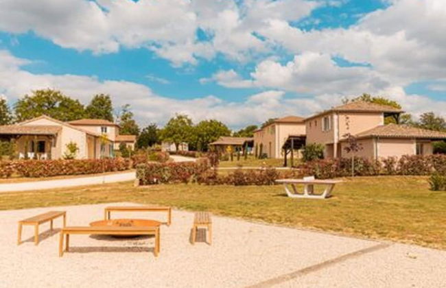 Spacious and Modern Villa With Large Garden and BBQ Area - Foto 51