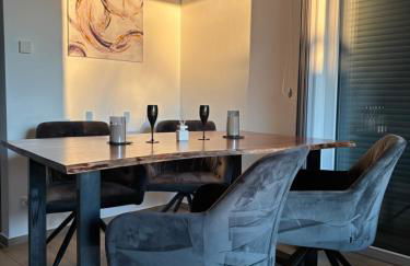 Wood&Stone - Modernes Haus in Seenähe am Tankumsee mit Terrasse, Outdoorküche, Kamin, Homeoffice Bereich & voll ausgestatteter Küche im Naherholungsgebiet - Foto 6