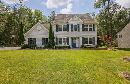 Poconos Retreat Hot Tub, Pool, Theater EV chrg & more - Foto 62