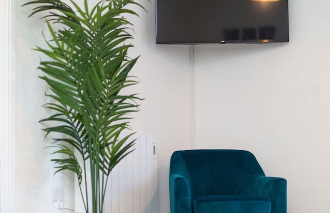 Central Flats in Cardiff with Parking - Foto 50