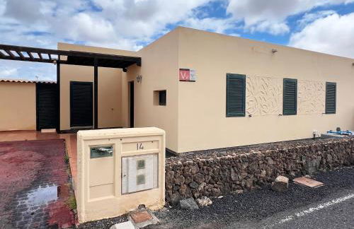 Anahi Homes Corralejo- Villa Dracacena 14 - Photo 4