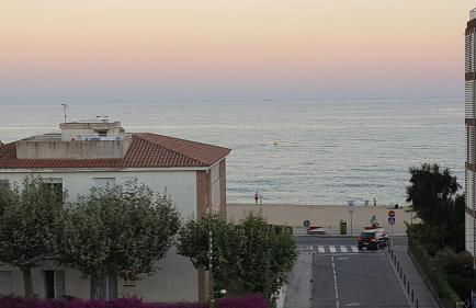 Vistas al mar y garaje cerca de BCN - Photo 31