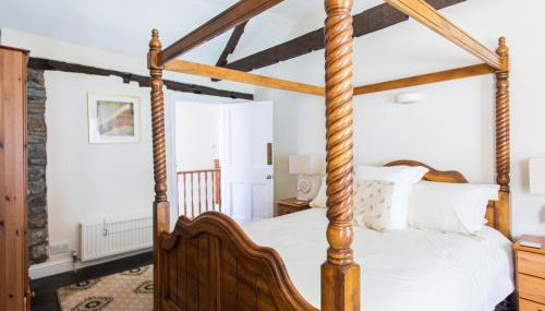 Catboat Cottage - Photo 2