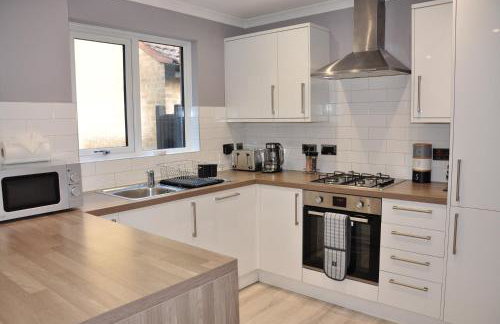 Modern 3 bedroom house- 2 parking spaces- near central MK - Foto 29