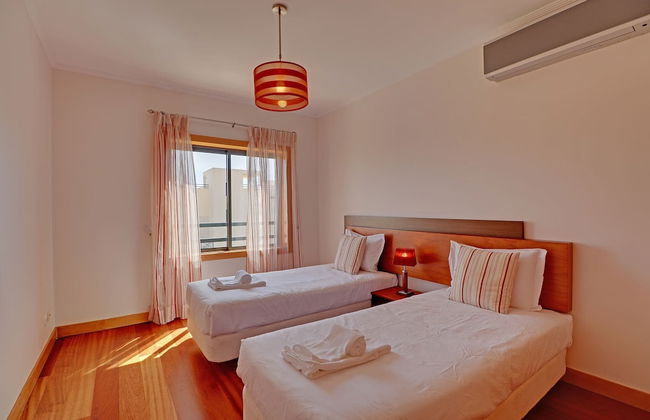 Albufeira Modern 1 With Pool by Homing - Photo 5